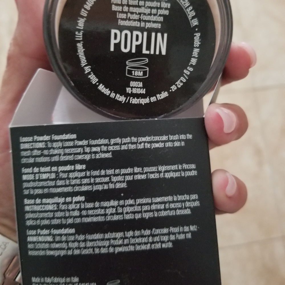 💖Younique Loose Powder Foundation in Poplin